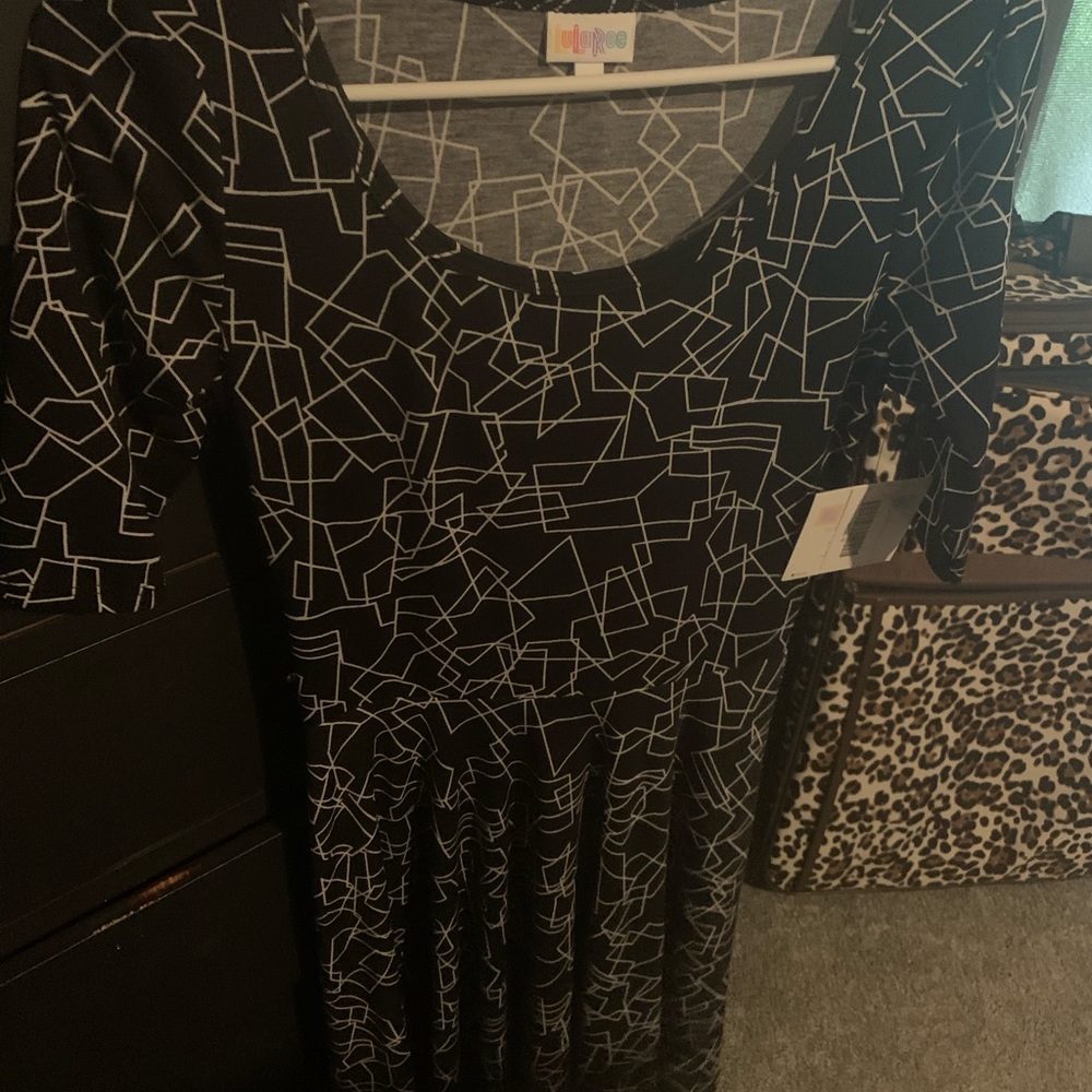 Lularoe Nicole Dress. NWT